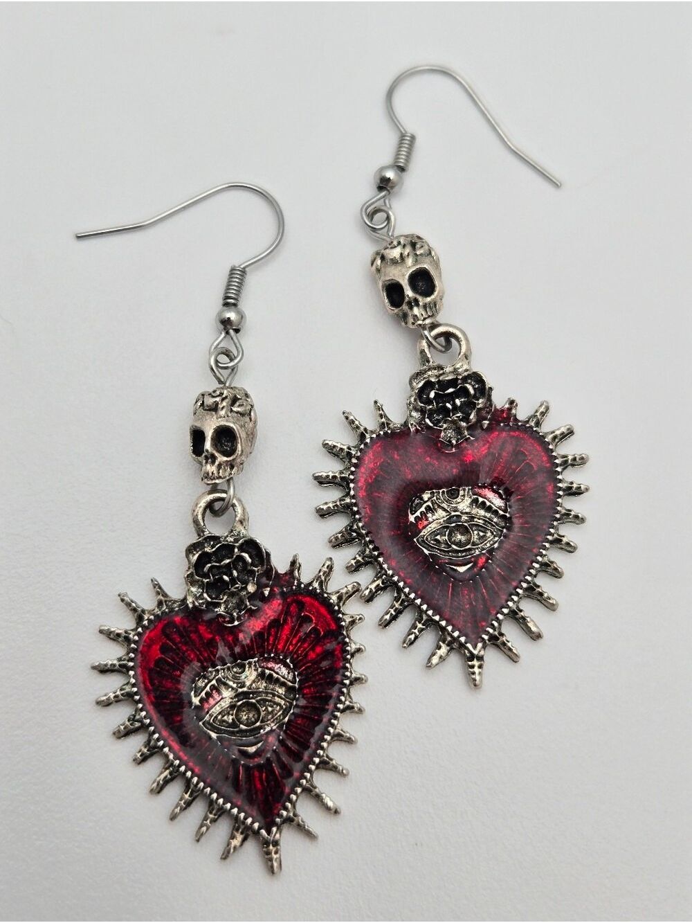 AnotherKiss Gothic Punk Heart Earrings Red Evil Eye Barbed Wire Dangle 2.5”